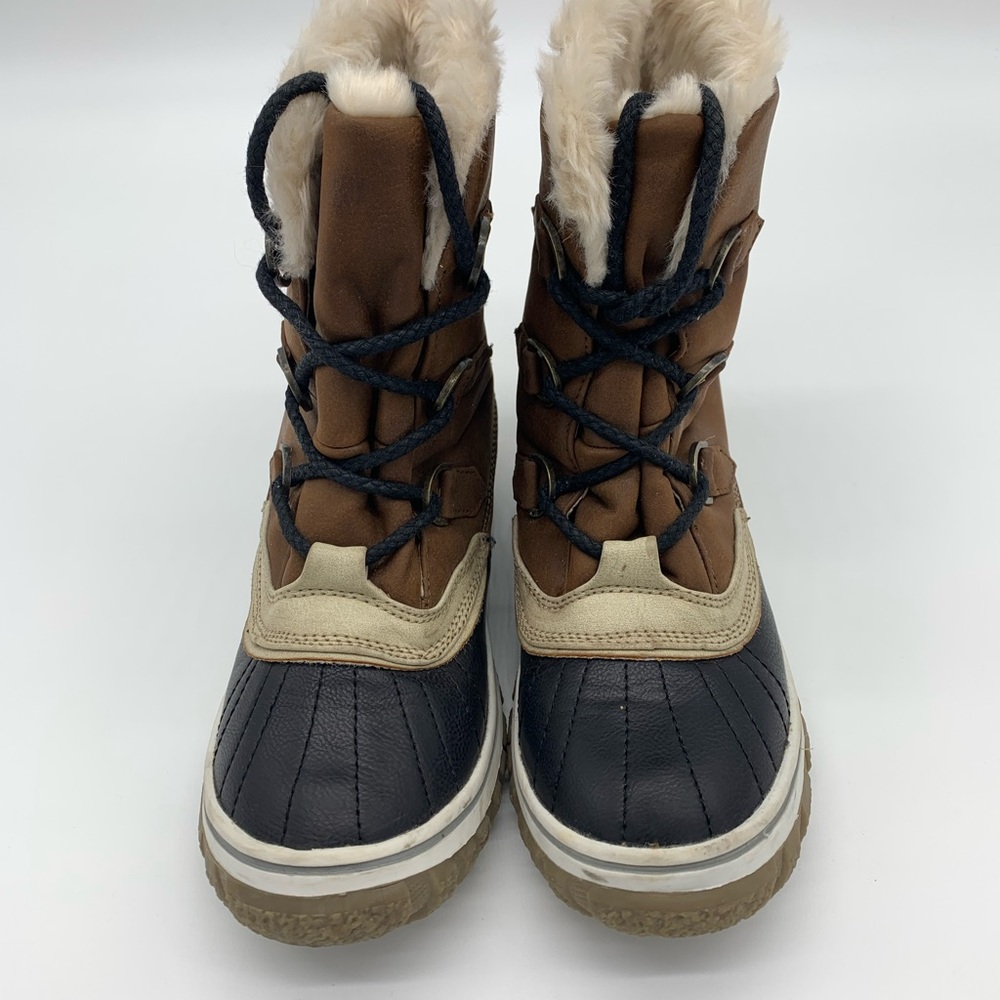 SOLD Steven Madden brown snow boots with faux fur